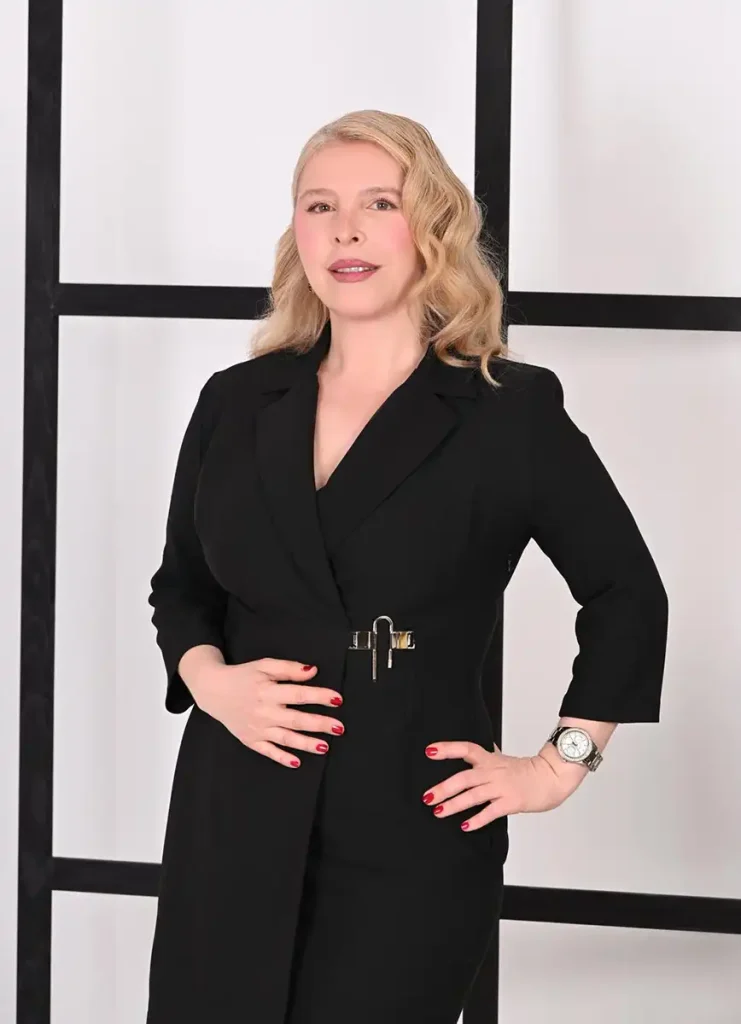 Sibel YEŞİLYURT Hakkında